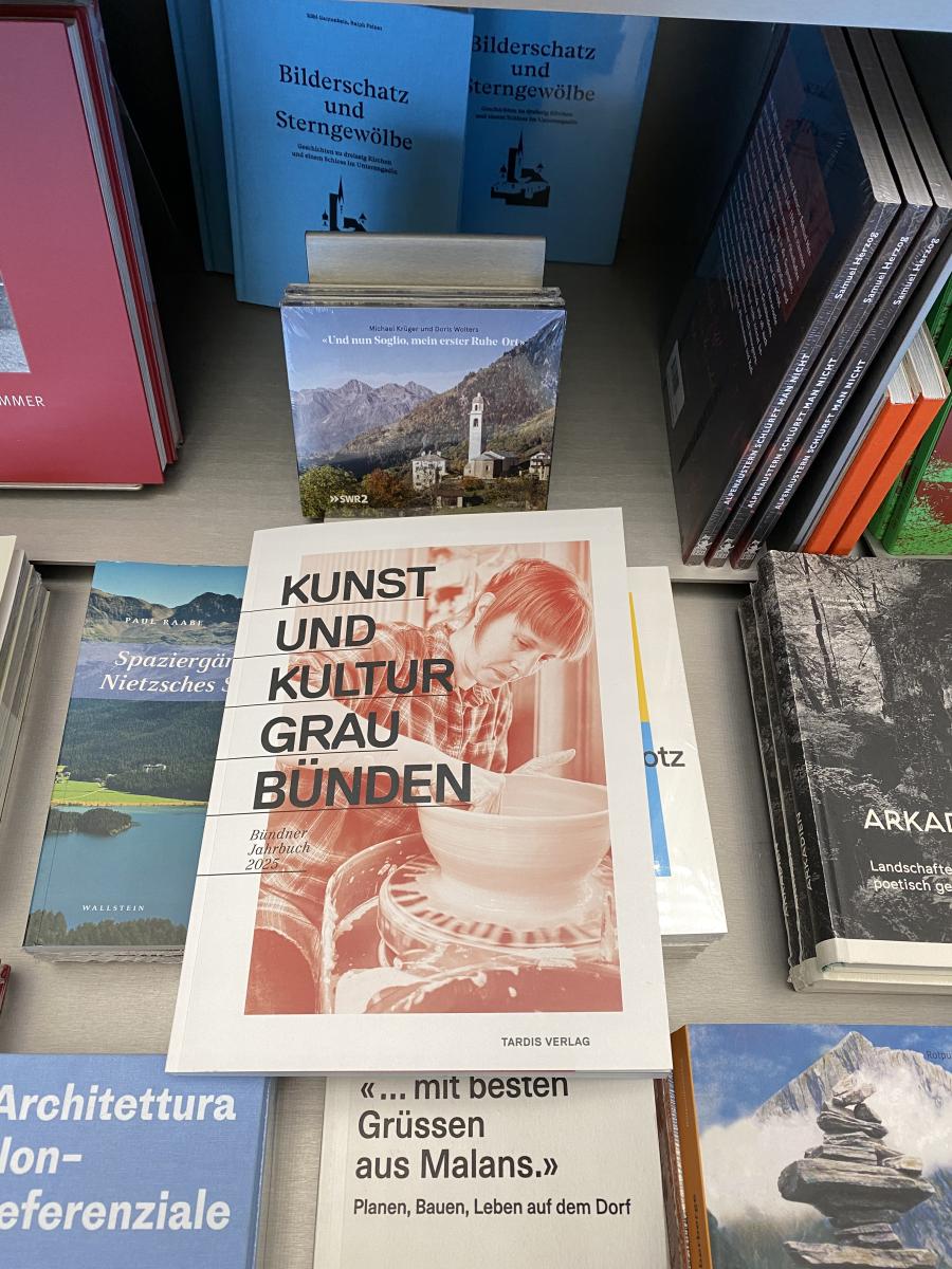 B&uuml;ndner Jahrbuch 2025